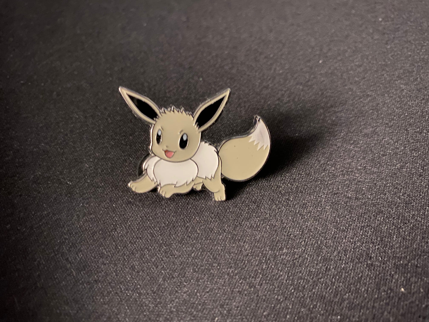 Pokemon Go Evoli Spielmatte Neu inkl. Pin & Pokémon Go Sammelcode Promo