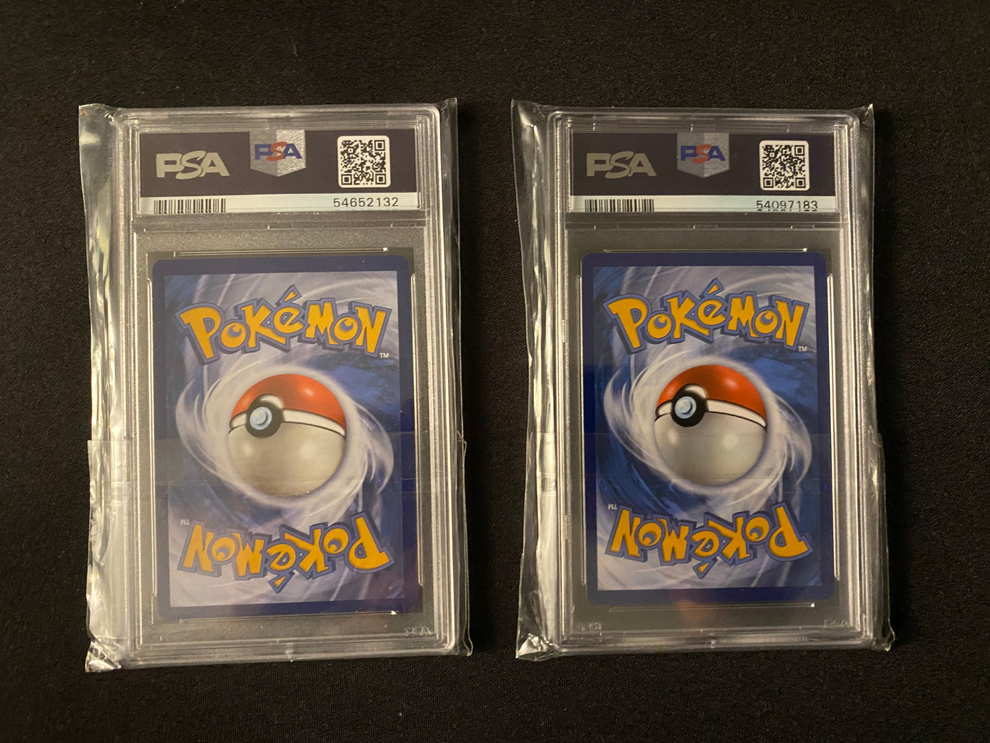 Surfing Pikachu 111/108 & Flying Pikachu 110/108 - Evolutions - PSA 9 - Set