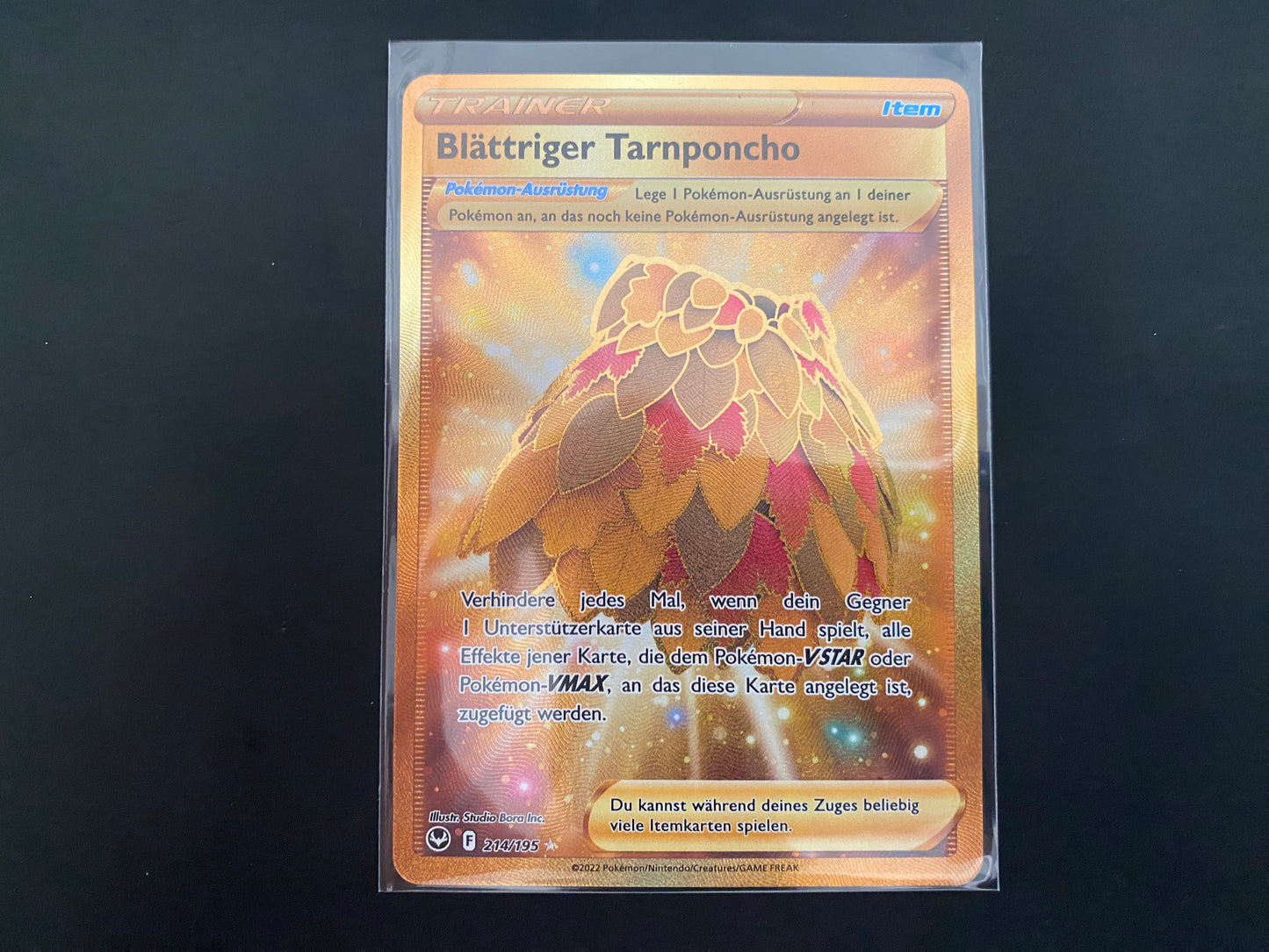 Pokemon Silberne Sturmwinde SWSH12 - Blättriger Tarnponcho Gold 214/195 - NM