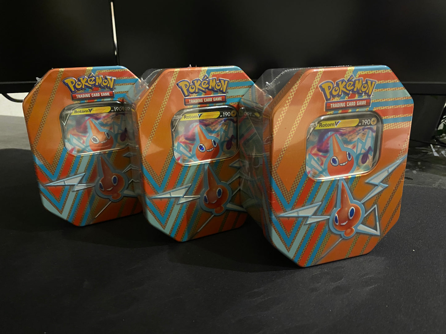 Pokémon SWSH11 Verlorener Ursprung - Tin Box #105 Rotom V