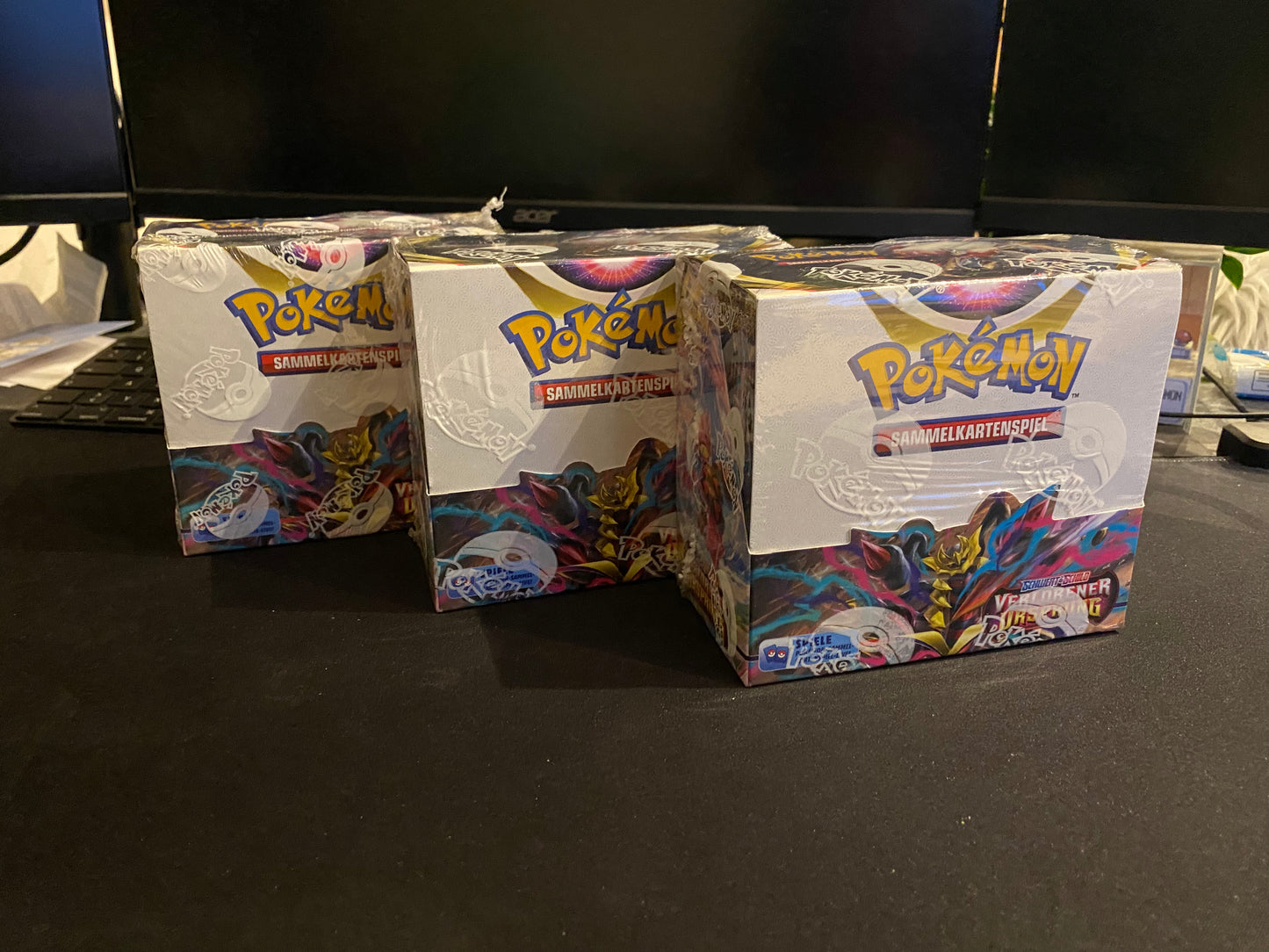 Pokémon SWSH11 Verlorener Ursprung - 36er Booster Display